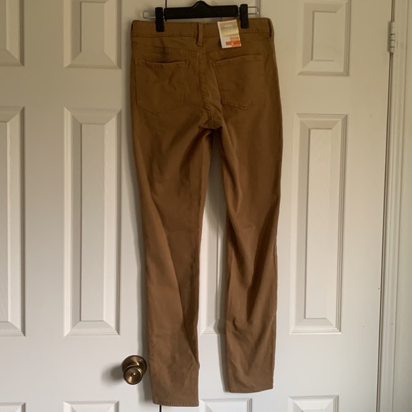 Old Navy-The Rockstar Mid-Rise Skinny Legging Jean-Size 6 Reg-Cream Caramel -NWT - Picture 4 of 11